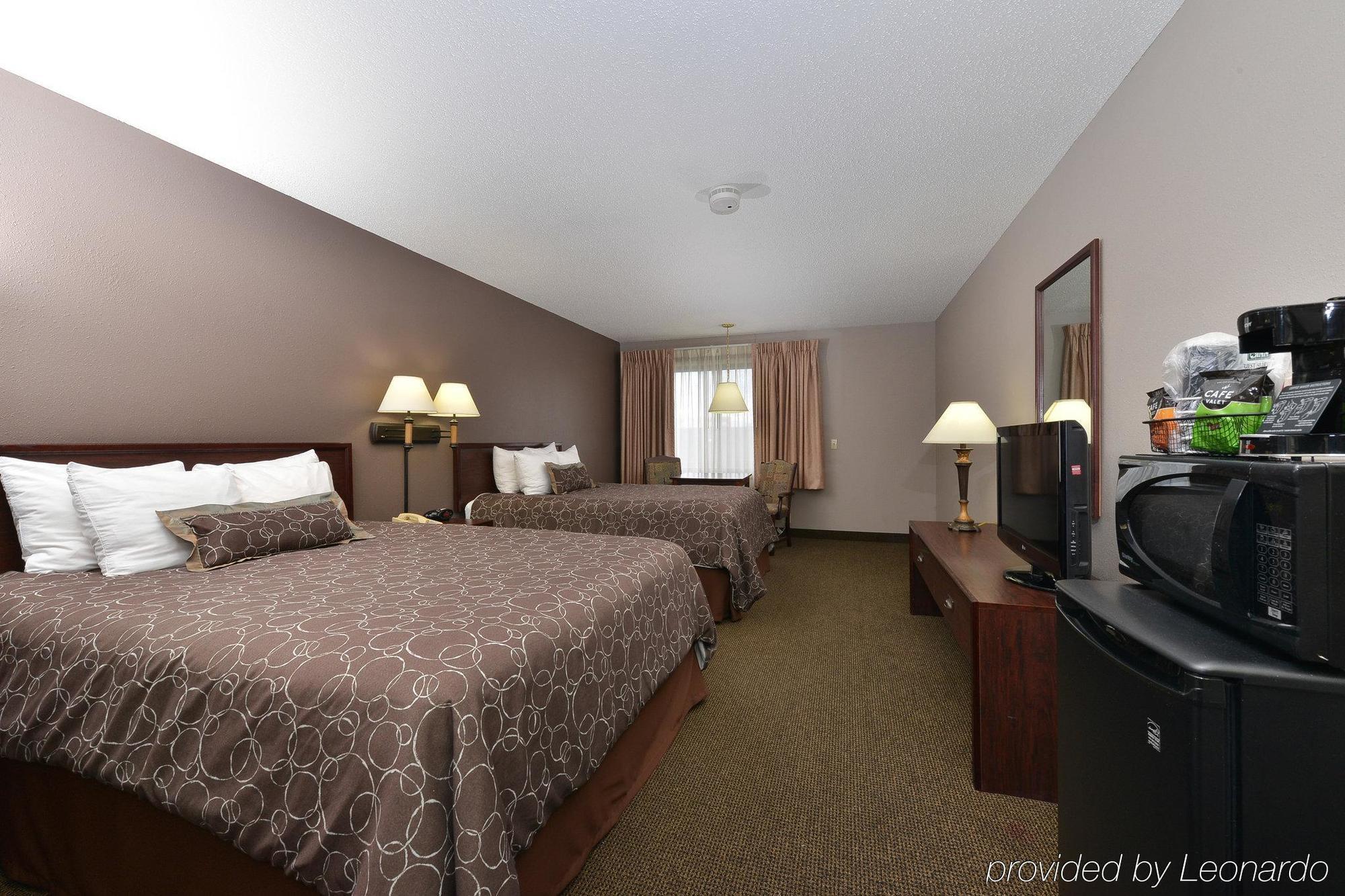 Kelly Inn 13Th Avenue Fargo Bagian luar foto