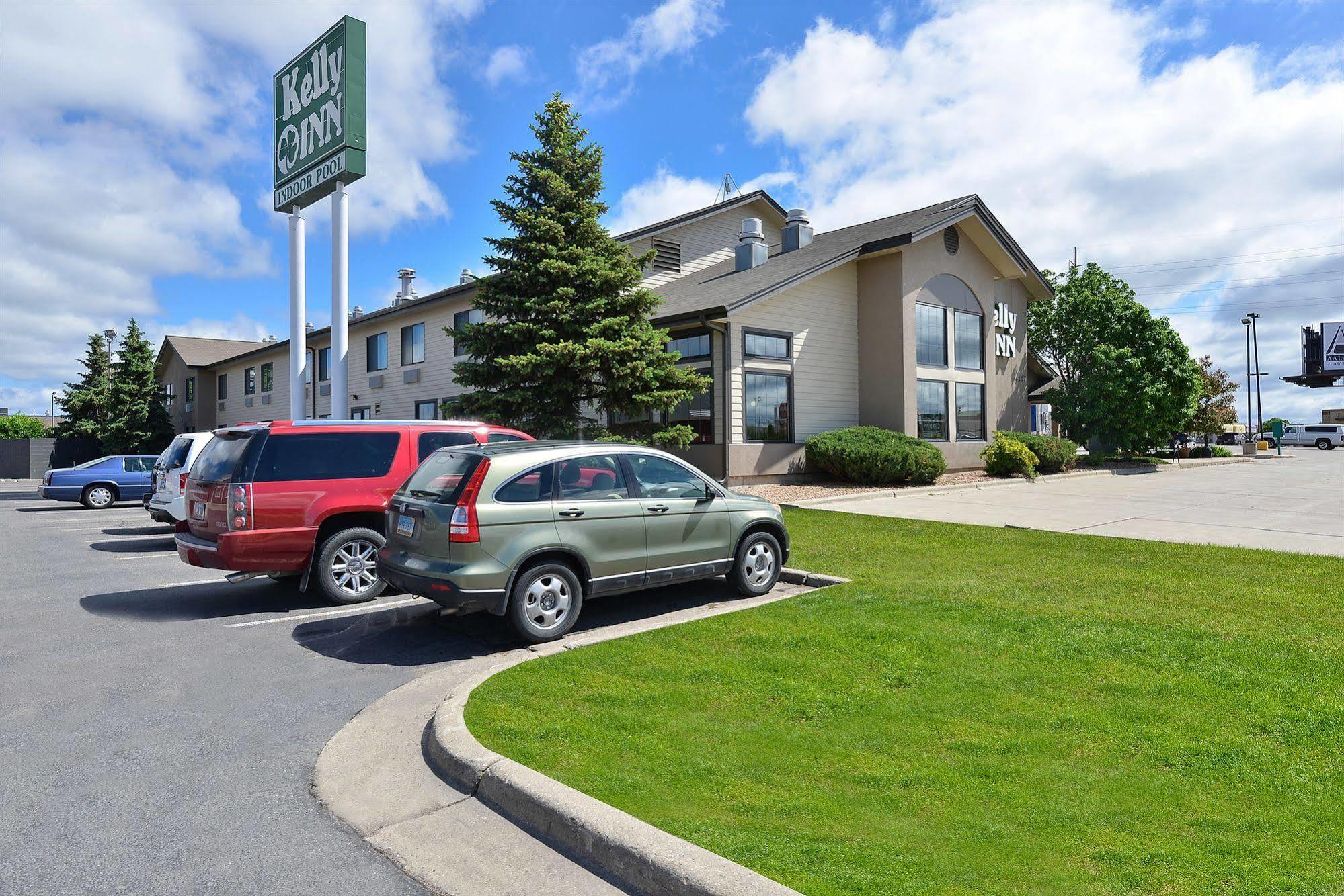 Kelly Inn 13Th Avenue Fargo Bagian luar foto
