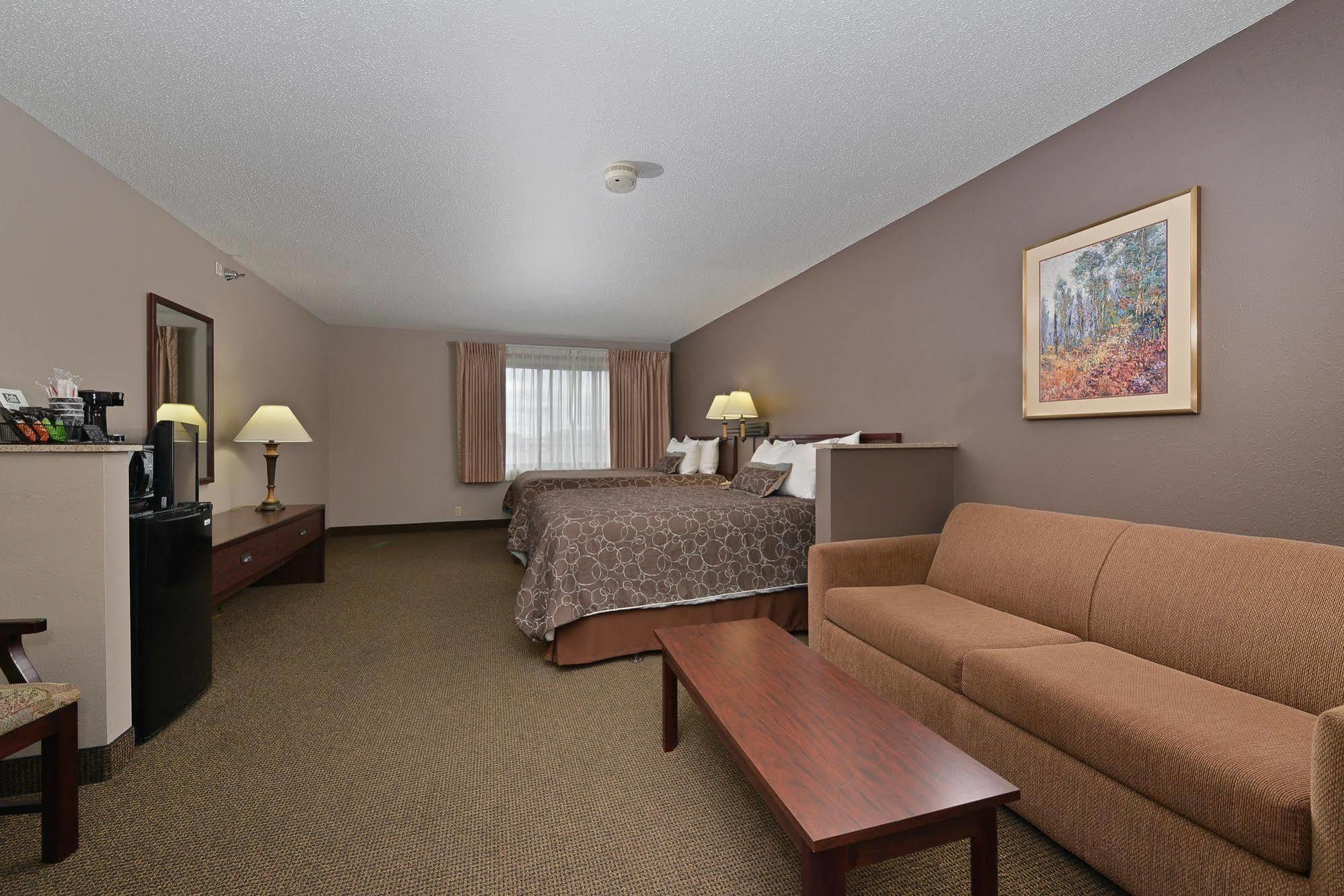 Kelly Inn 13Th Avenue Fargo Bagian luar foto