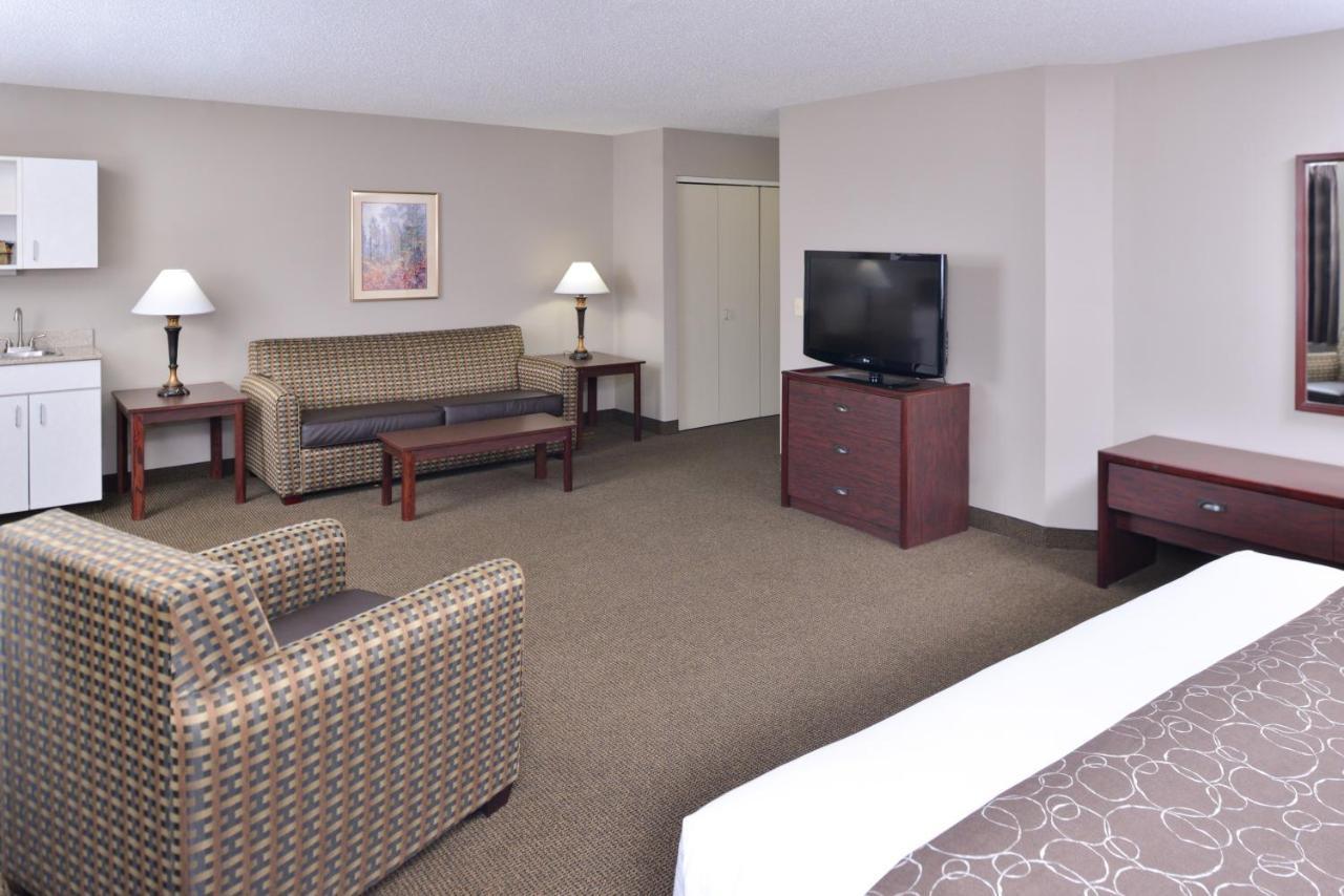 Kelly Inn 13Th Avenue Fargo Bagian luar foto